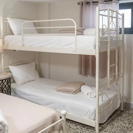 The Grand Stallion Apartamento Pesádha